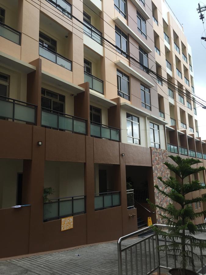 Susana'S Baguio Condotel Baguio City Exterior photo